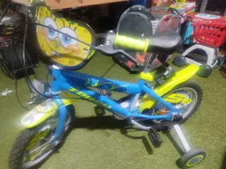 Bicicleta infantil azul y amarilla para niños de 3