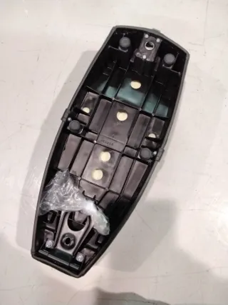 Asiento negro para Vespa Iris