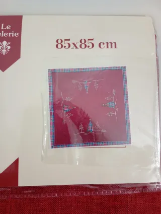 Grande Centro Tavola Le Telerie Natale 85x85cm