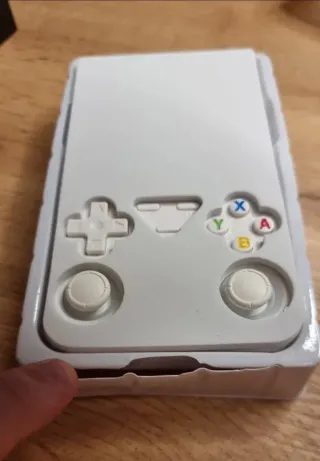 Consola Portátil Anbernic R36 Ultra Blanca