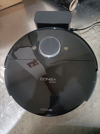 - Cecotec Robot Aspirador y Friegasuelos con Man