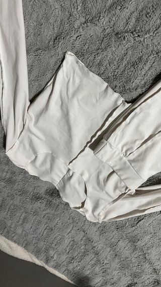 Conjunto blanco de manga larga