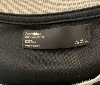 Camiseta Bershka Kick Off Negra Talla L coleccion