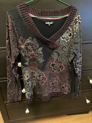 Jersey V-Neck Estampado Talla XL