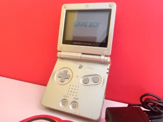 Nintendo Game Boy Advance SP Plata con cargador