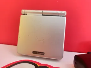 Nintendo Game Boy Advance SP Plata con cargador