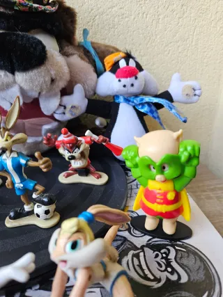 Lote Looney Tunes Figuras e Pelúcia Anos 90