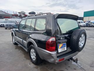 Mitsubishi Montero 2004
