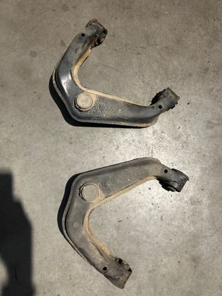 Trapecios Superiores Navara D40