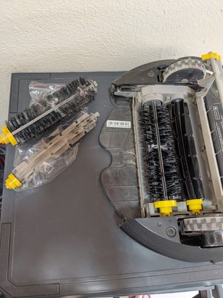 Roomba 600 Series Cepillos y Ruedas
