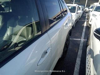 TOYOTA RAV4 2.5l 220H Style 4WD