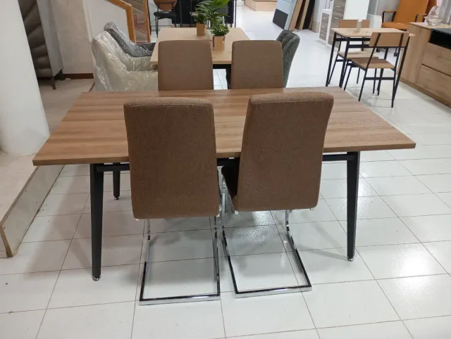 Mesa Comedor + 4 Sillas Madera y Metal