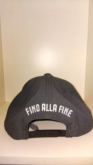 Cappellino Juventus Adidas Grigio Scuro