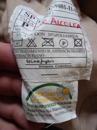 Chambergo militar desierto pixelado