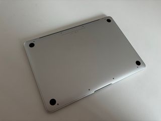 MacBook Retina 12 256GB SSD (no ve el disco duro)