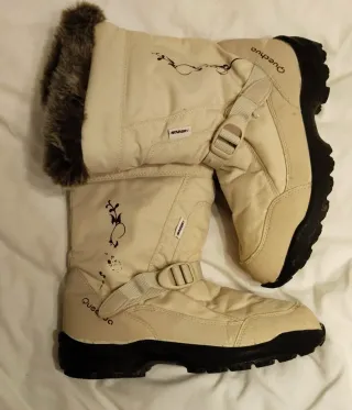 Botas de nieve Quechua beige y negras