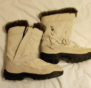 Botas de nieve Quechua beige y negras