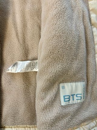 Abrigo niña talla 8 marca Brotes