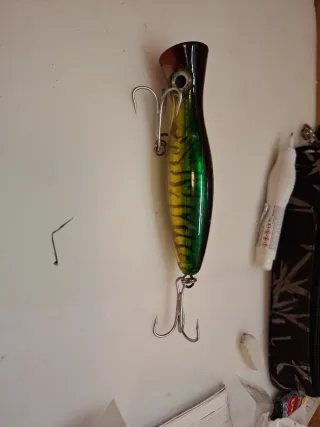 Esche spinning popper