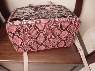 Bolso Tous Negro y Rosa Piel Serpiente