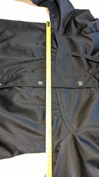 Abrigo gabardina impermeable negro