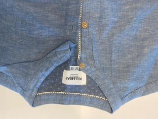Camisa Pull and Bear azul talla M