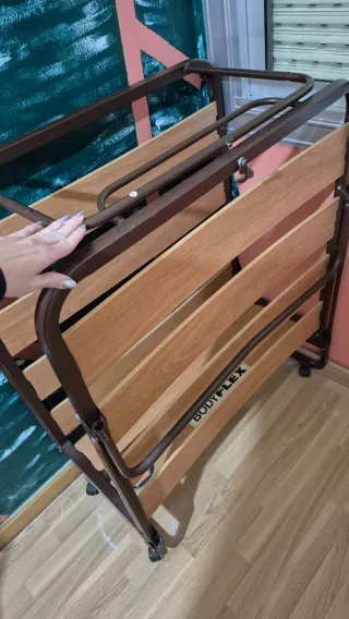 Cama plegable con ruedas - Como nueva