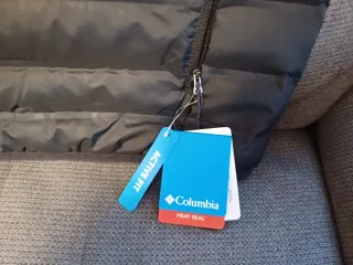 Chaqueta Columbia Lake 22 2.0 Plumón Negra