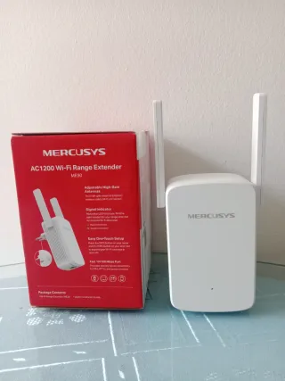 Repetidor Wi-Fi MERCUSYS AC1200 ME30