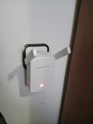 Repetidor Wi-Fi MERCUSYS AC1200 ME30