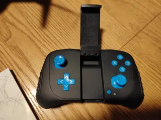 Drone Snaptain S5C con telecomando e accessori