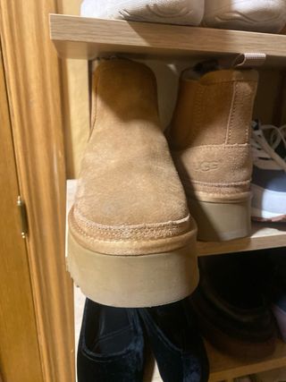 Botas UGG plataforma marrones prácticamente nuevas