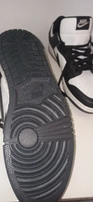 Zapatilla Nike Dunk Negra y Blanca