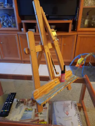 Caballete di legno per dipingere