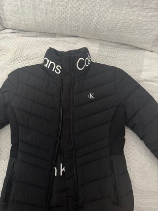 Cazadora Calvin Klein Negra Talla XS