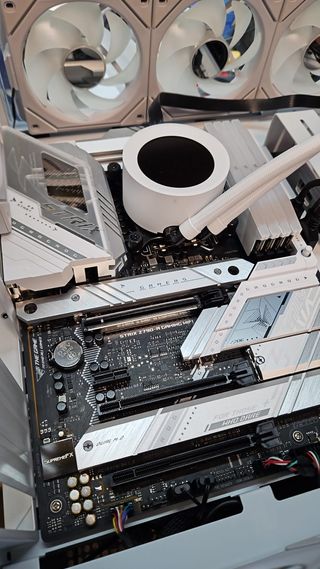 ASUS ROG STRIX Z790-A GAMING WIFI DDR5