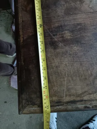 Mesa de madera antigua