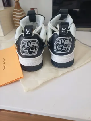 Zapatillas Louis Vuitton Negras y Blancas