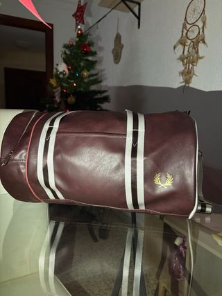 Bolsa Fred Perry Roja y Blanca