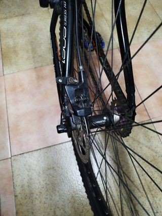 Bicicleta montaña marca Megamo cuadro aluminio