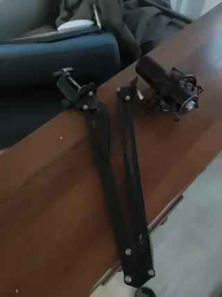 Micrófono ajustable con brazo