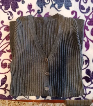 Jersey cárdigan de punto gris oscuro