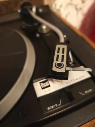 Tocadiscos Dual 1235