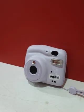 Cámara Polaroid Instax Mini 11 Lila