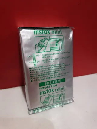 Cámara Polaroid Instax Mini 11 Lila