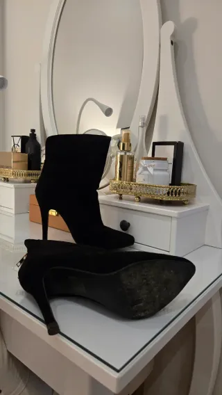 Botines de tacón negros