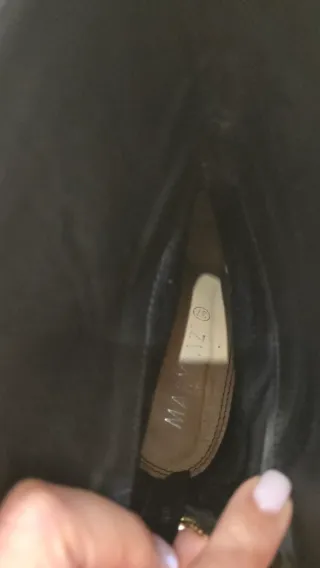 Botines de tacón negros