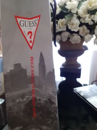 2 Bolsas Grandes Guess