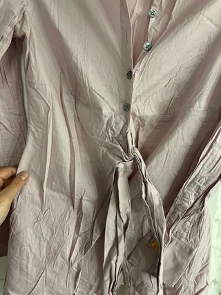 Camisa rosa con lazada