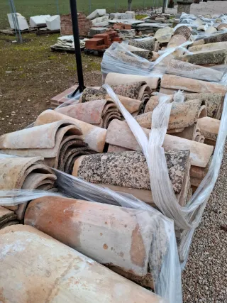 Tejas árabes curvas antiguas